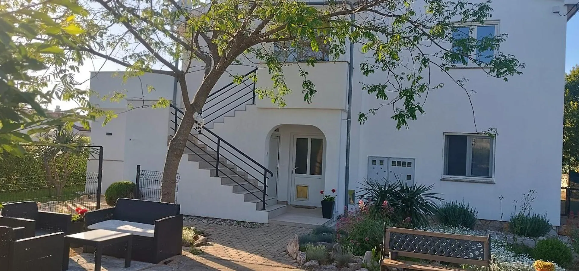 Apartment Brzac